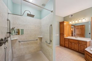 Alamo St-S1701-033.jpg