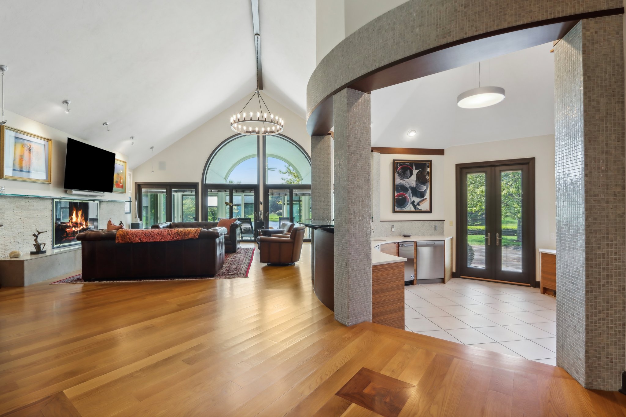 Living room and large wet bar/hosting area