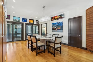 Breakfast room off of kitchen