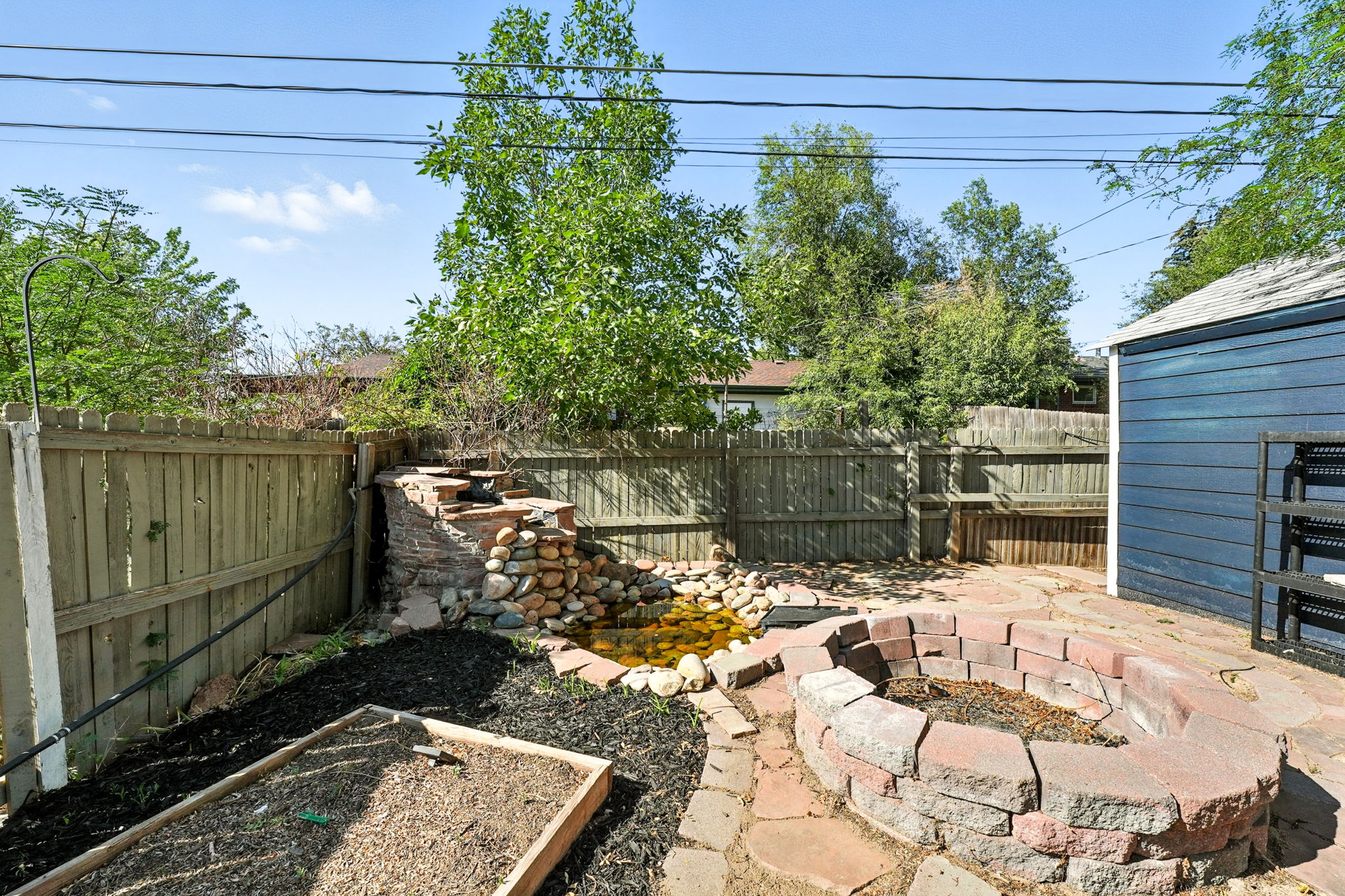  Photo 49