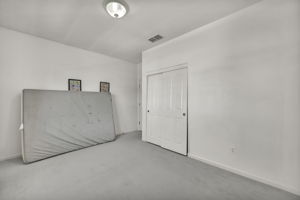  Photo 37