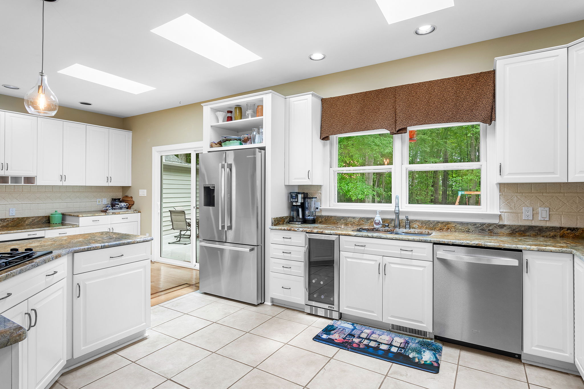 17-Kitchen