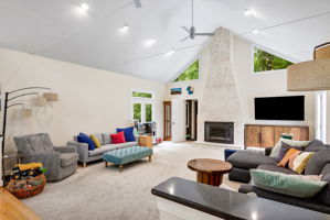 09-Living Room