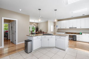 20-Kitchen