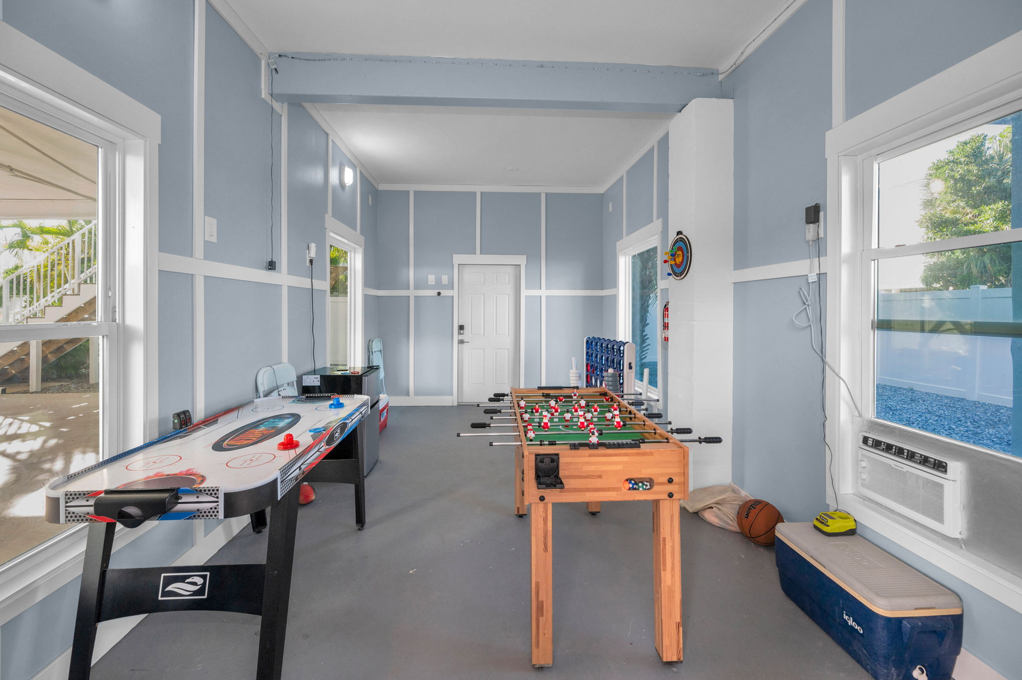 Common Area Game Room1c