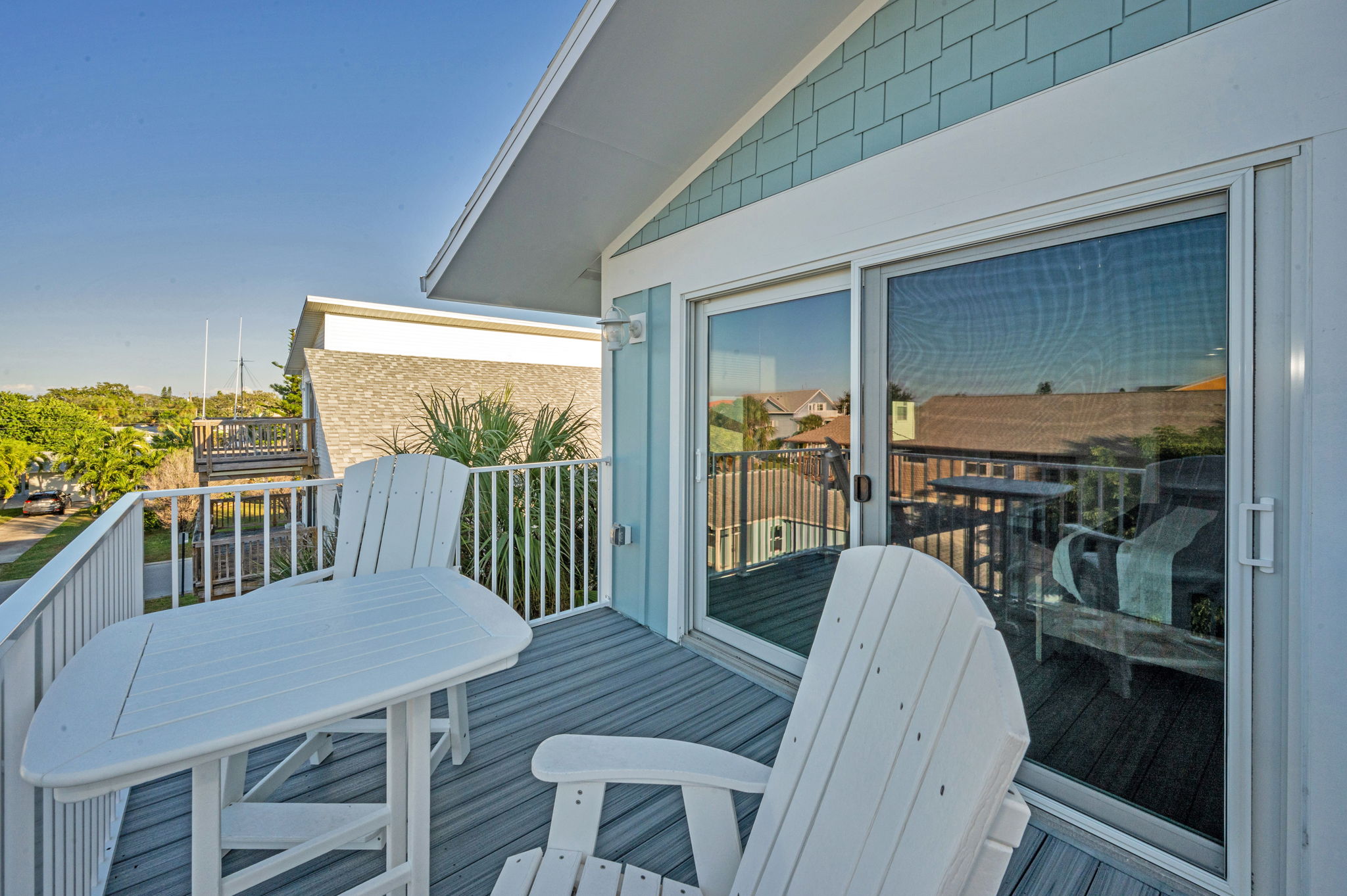 Unit B Upper Level Primary Bedroom1 Balcony4