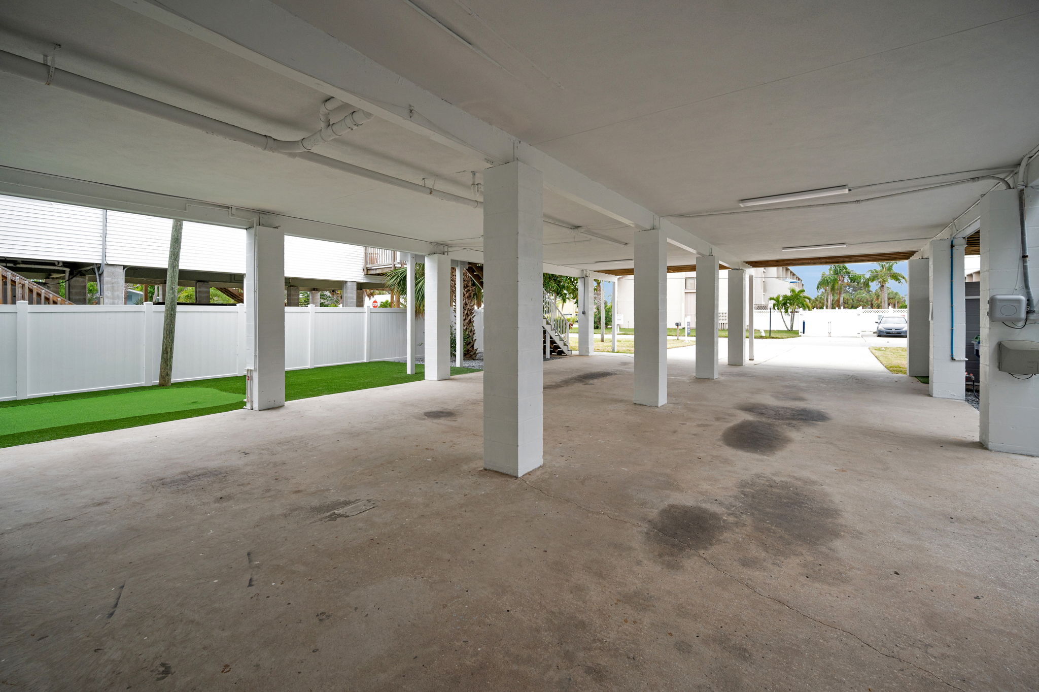 Unit B Carport20b