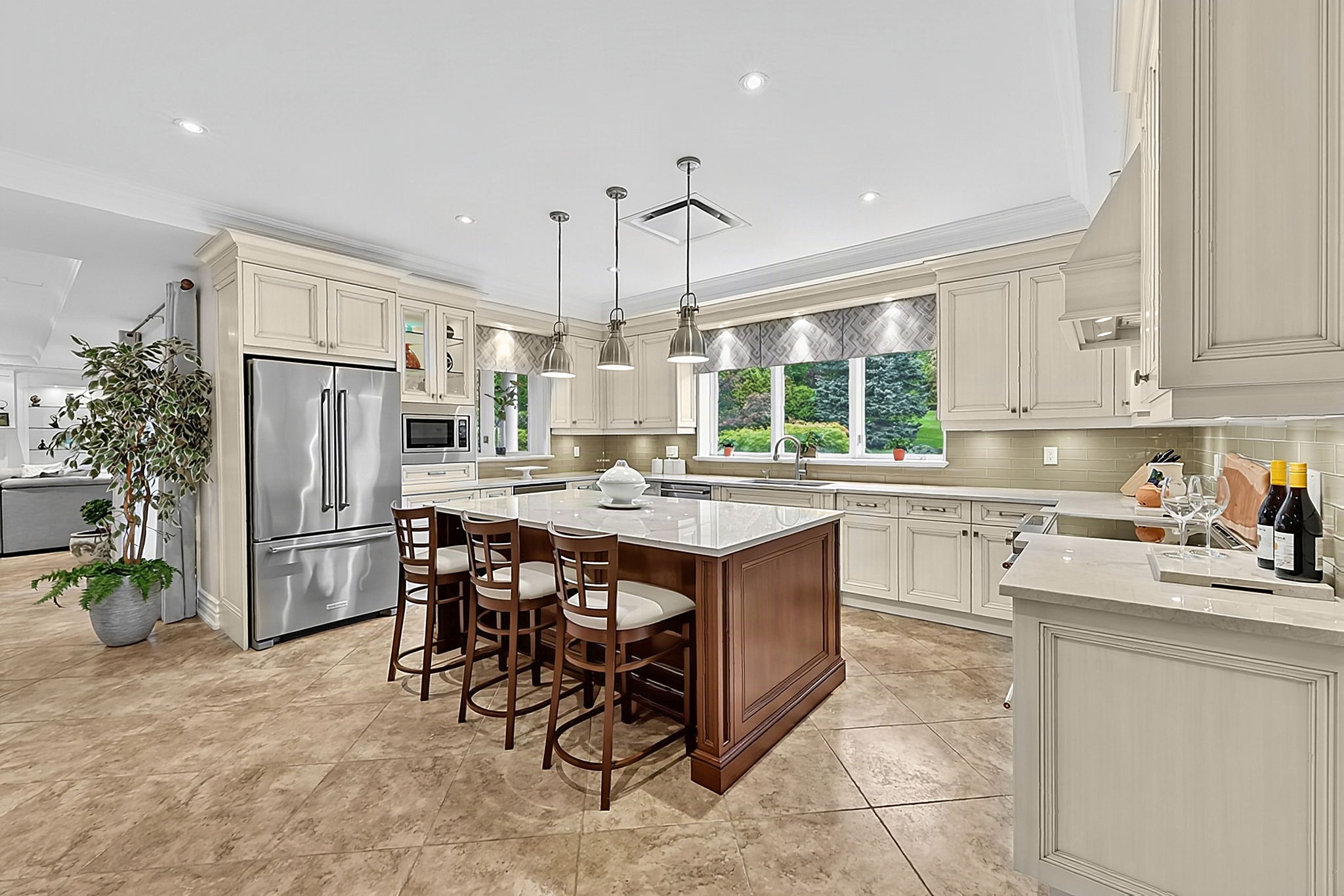 All the luxury and style of the main kitchen