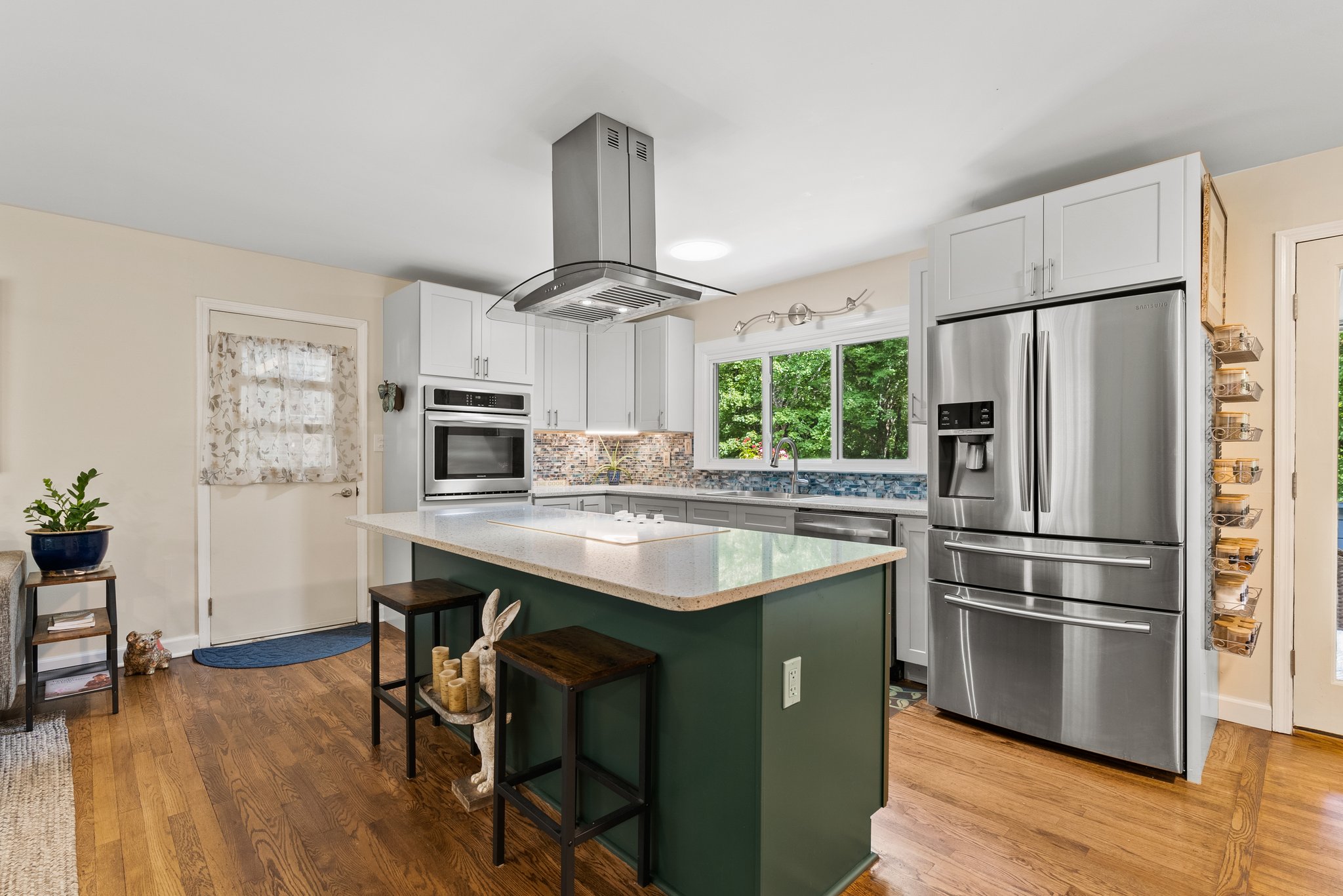 Kitchen/Breakfast Bar/Island in Main Dwelling