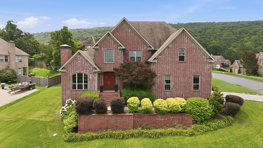 Residential real estate media in Little Rock, Arkansas by Avery & Bryant