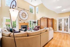 Christopher Dr-S2808-013.jpg