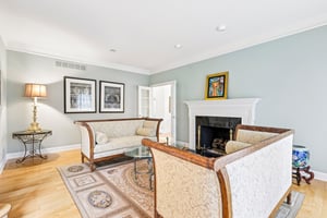 Christopher Dr-S2808-029.jpg