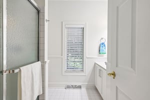 Christopher Dr-S2808-038.jpg