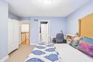 Christopher Dr-S2808-059.jpg