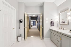 Christopher Dr-S2808-069.jpg