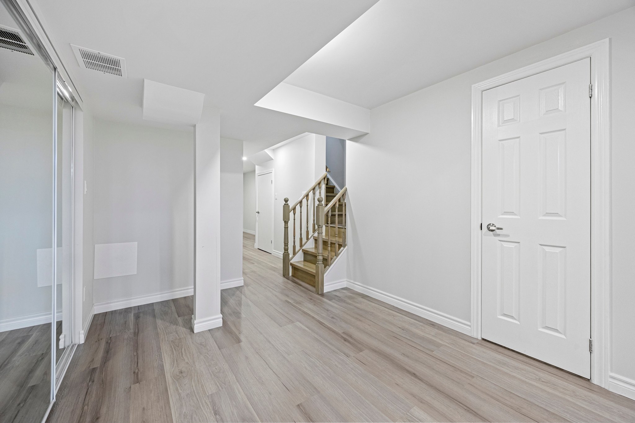 Richmond Hill property showcase — delivered property photograph 28