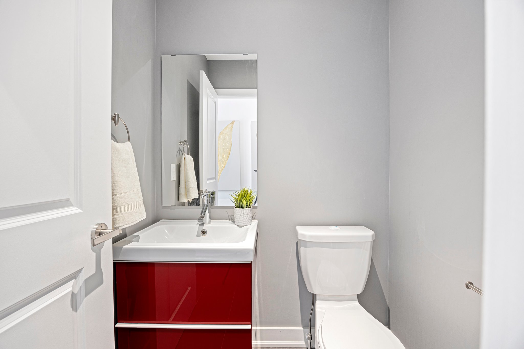 Richmond Hill property showcase — delivered property photograph 12