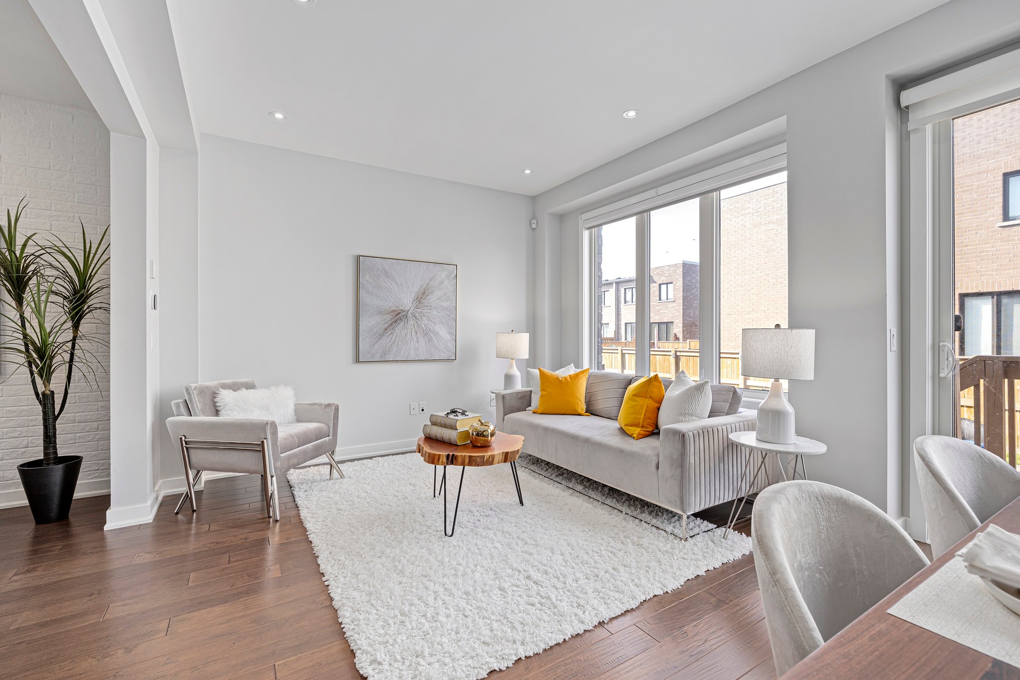 Richmond Hill property showcase — delivered property photograph 7