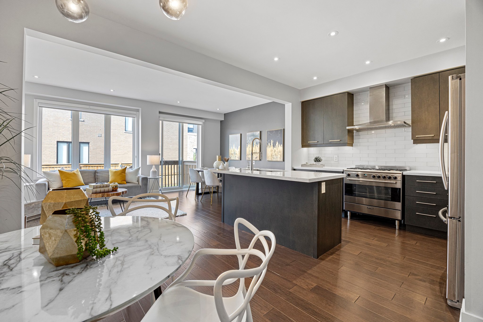 Richmond Hill property showcase — delivered property photograph 3
