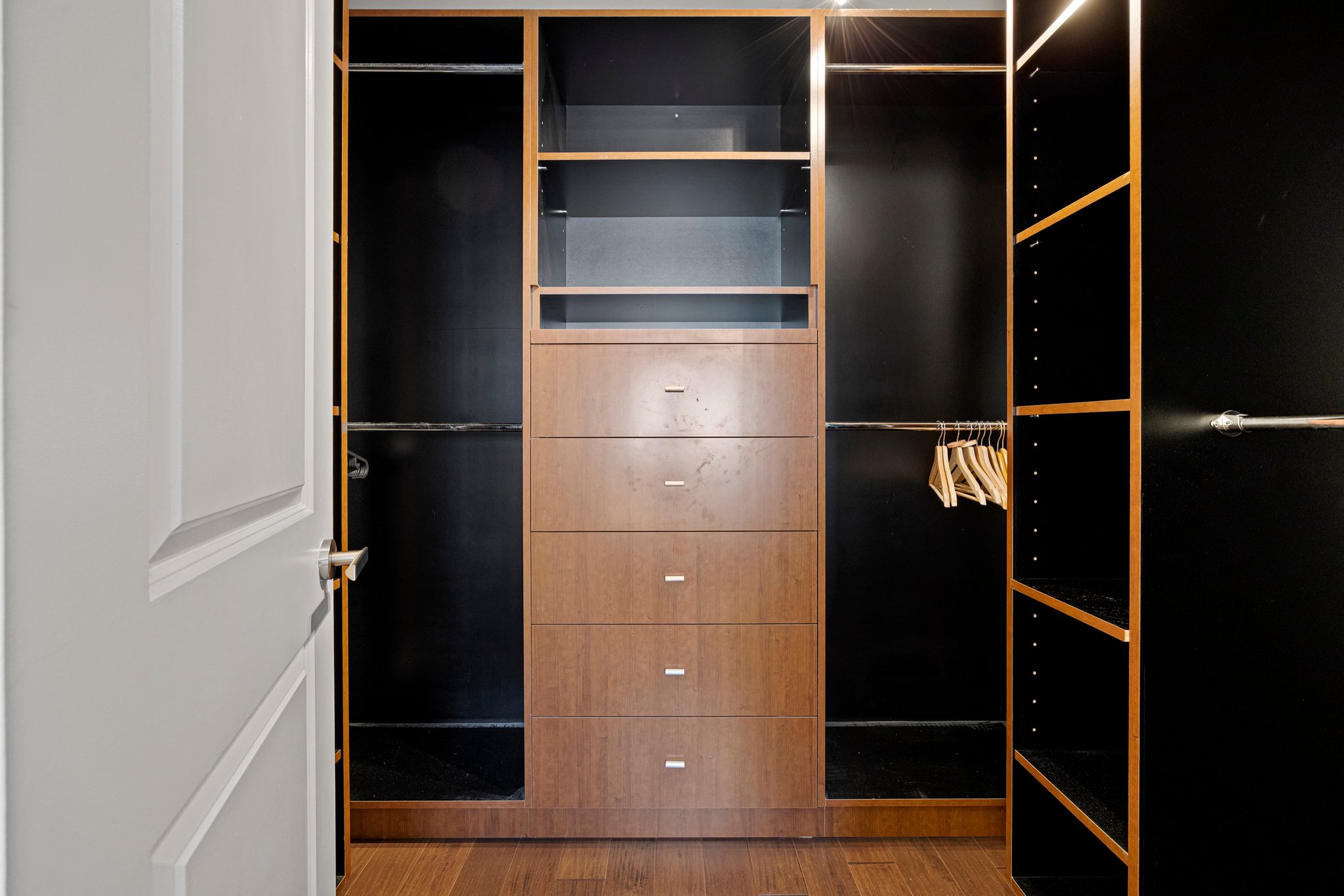 Richmond Hill property showcase — delivered property photograph 25
