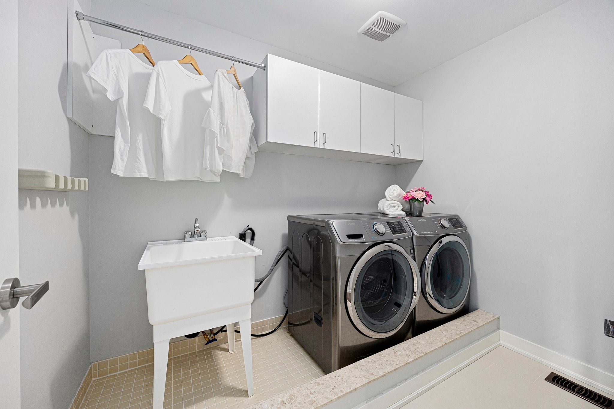 Richmond Hill property showcase — delivered property photograph 26