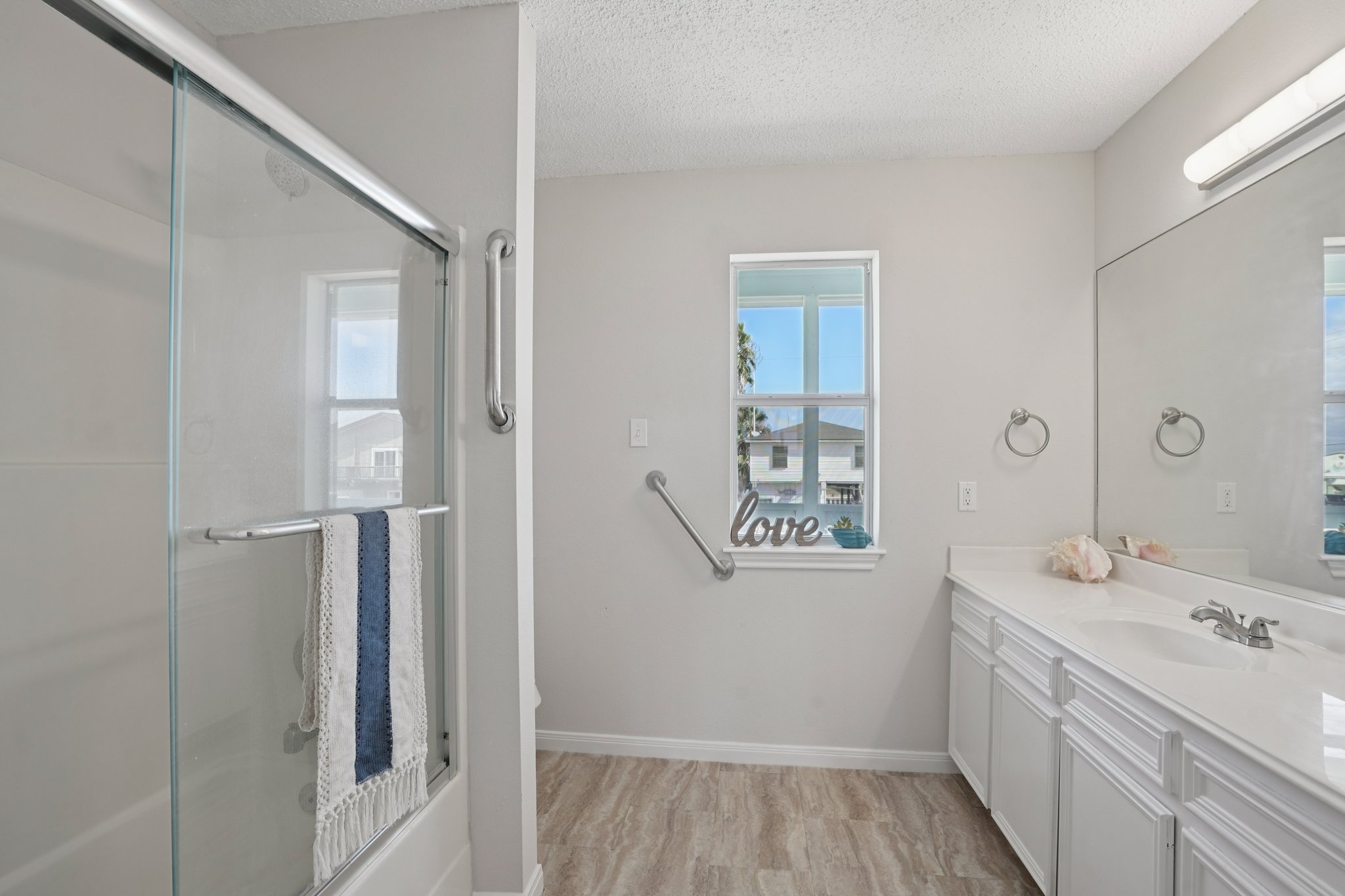 Driftwood Rd-S1311-025.jpg