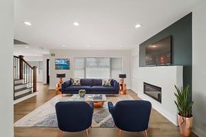 DSC08023 (2) virtually staged.jpeg