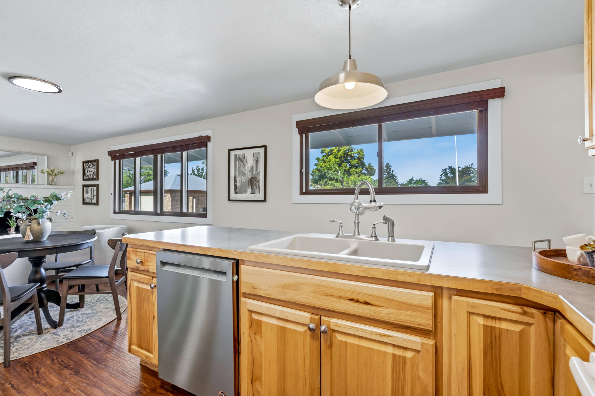 Enjoy seasonal mountain views while you wash dishes.