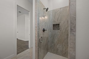  Photo 47