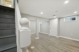  Photo 37