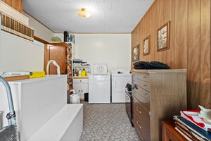  Photo 48