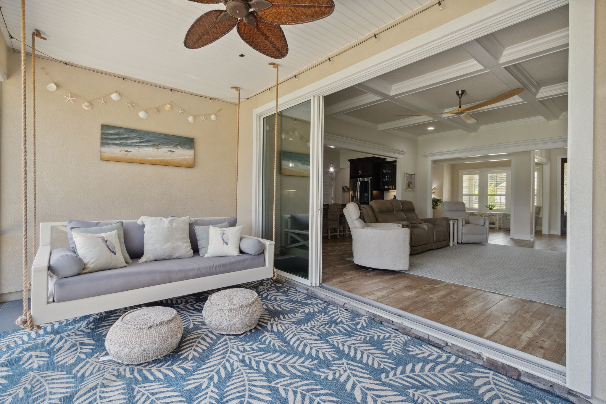 Screened-in Porch