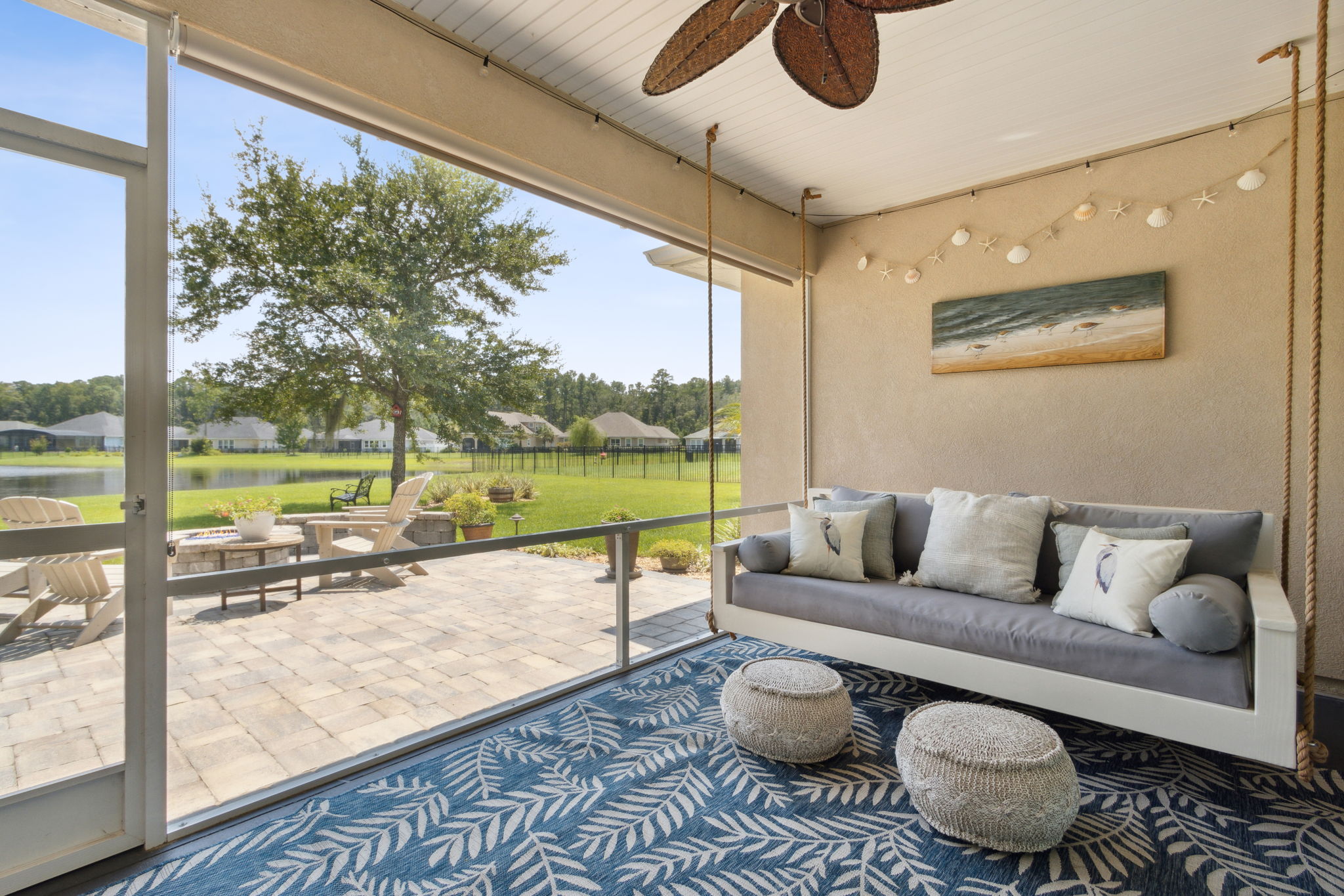 Screened-in Porch