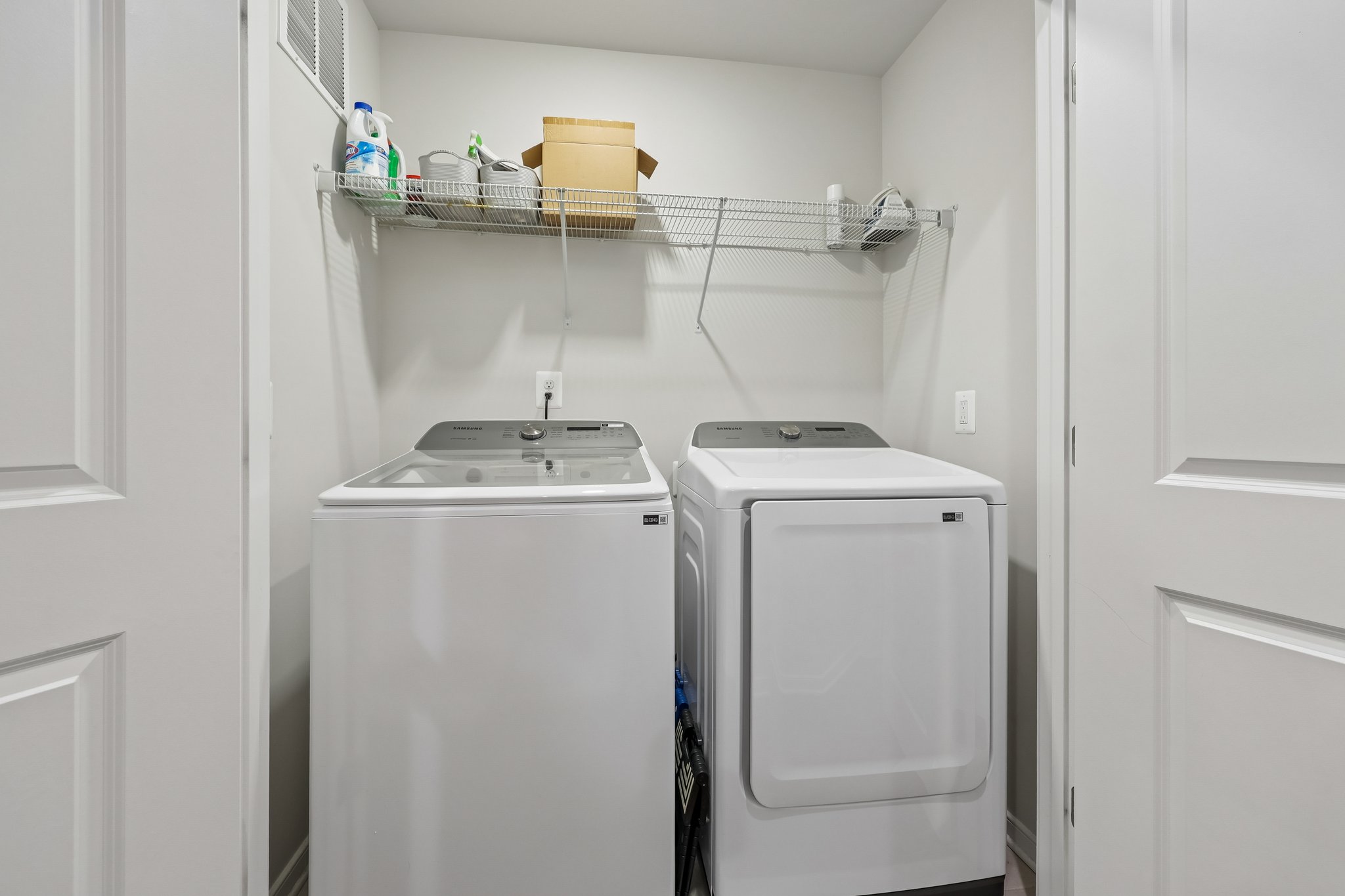 Lentz Ln-S1205-032.jpg
