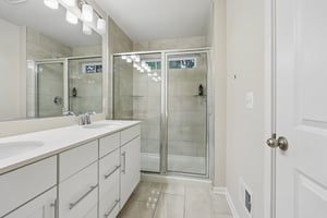 Lentz Ln-S1205-028.jpg