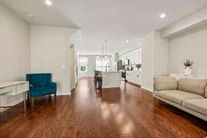 - 106 Lentz Ln-S0309-1-004.jpg