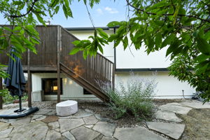  Photo 51