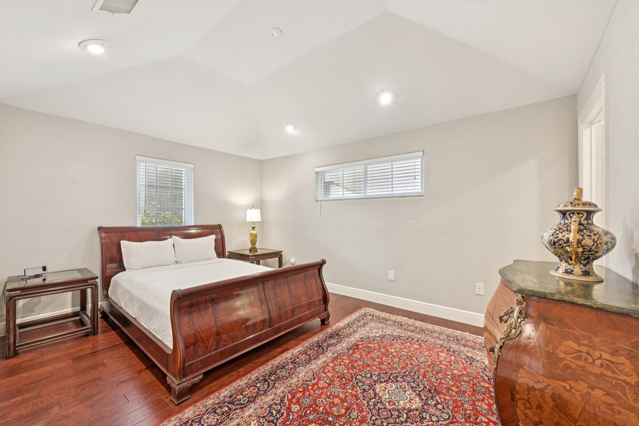 Mignon Ln-S0603-032.jpg