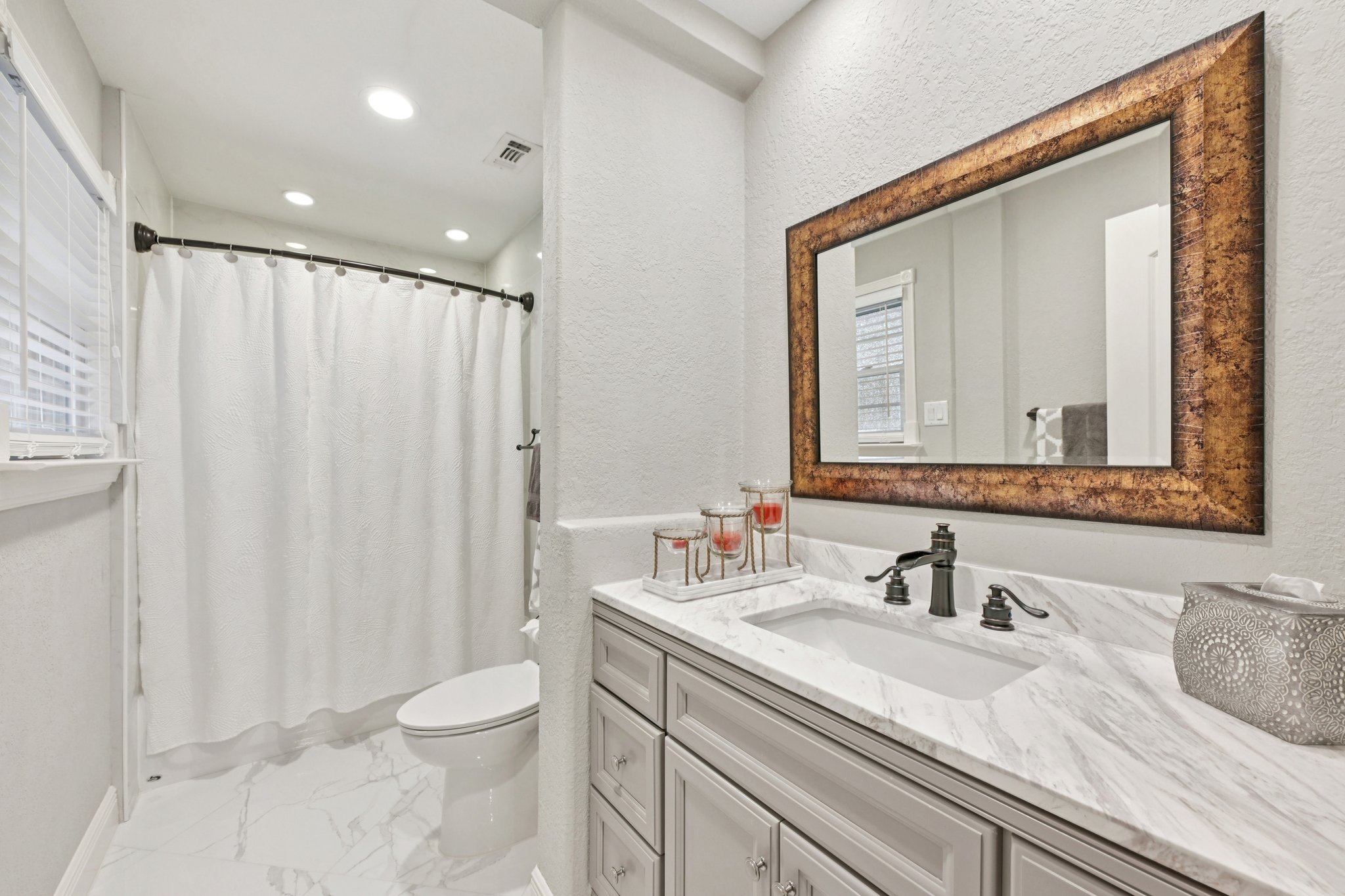 Mignon Ln-S0603-033.jpg