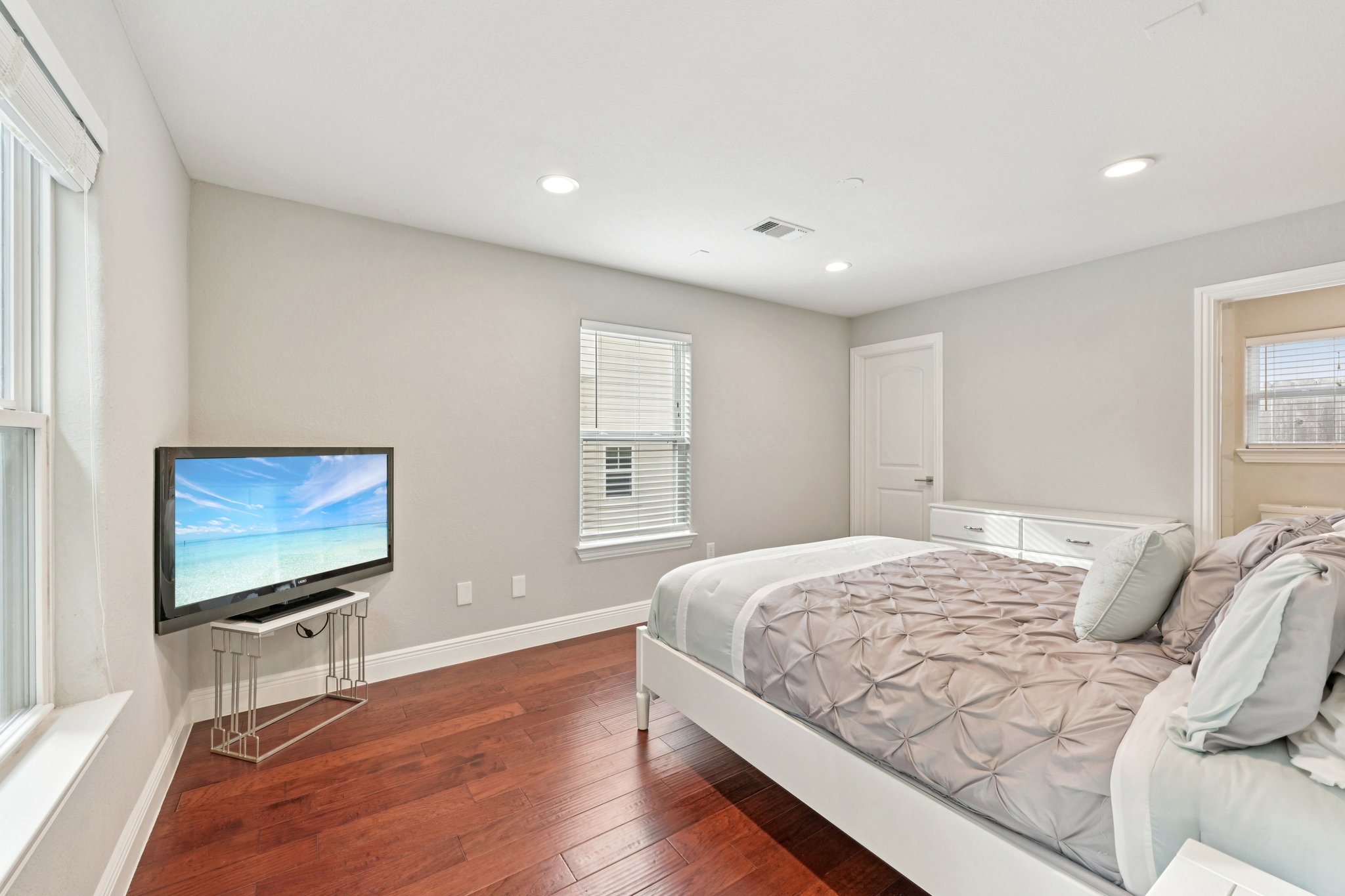 Mignon Ln-S0603-048.jpg