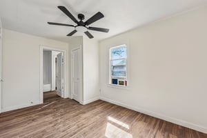 N Pear St-S2809-017.jpg