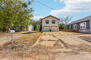 N Pear St-S2809-055.jpg