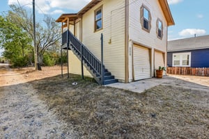 N Pear St-S2809-056.jpg