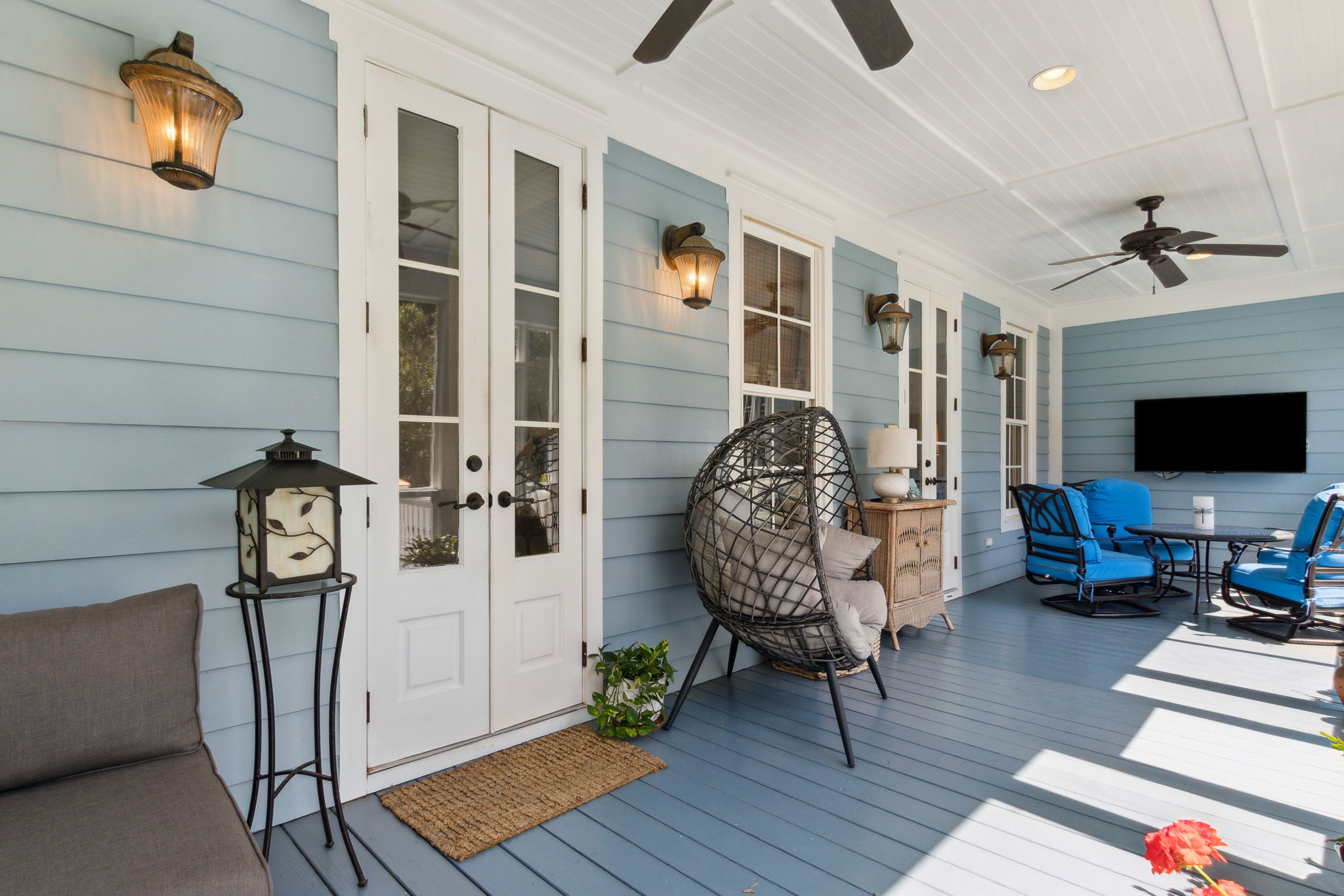 Screened-in Porch