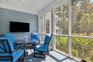 Screened-in Porch