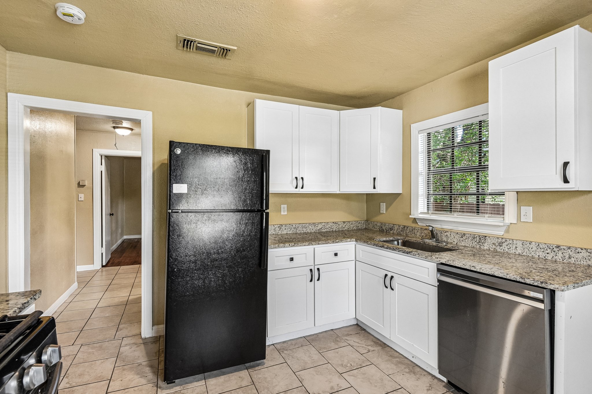 Rollins Ave-S3006-013.jpg