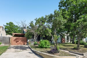 Rollins Ave-S3006-001.jpg