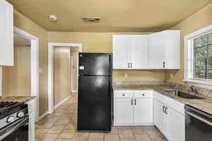 Rollins Ave-S3006-010.jpg