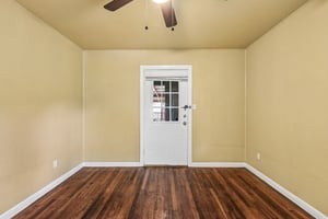 Rollins Ave-S3006-027.jpg