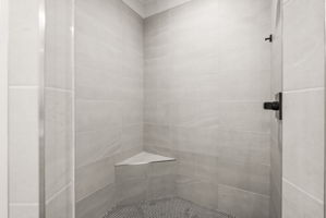  Photo 36